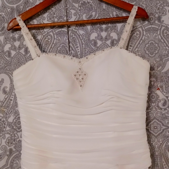 WEDDING 👰 DRESS - Picture 2 of 7